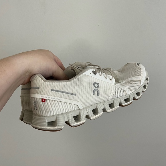 On Cloud Womens Tennis Shoes size 10 - Picture 4 of 7